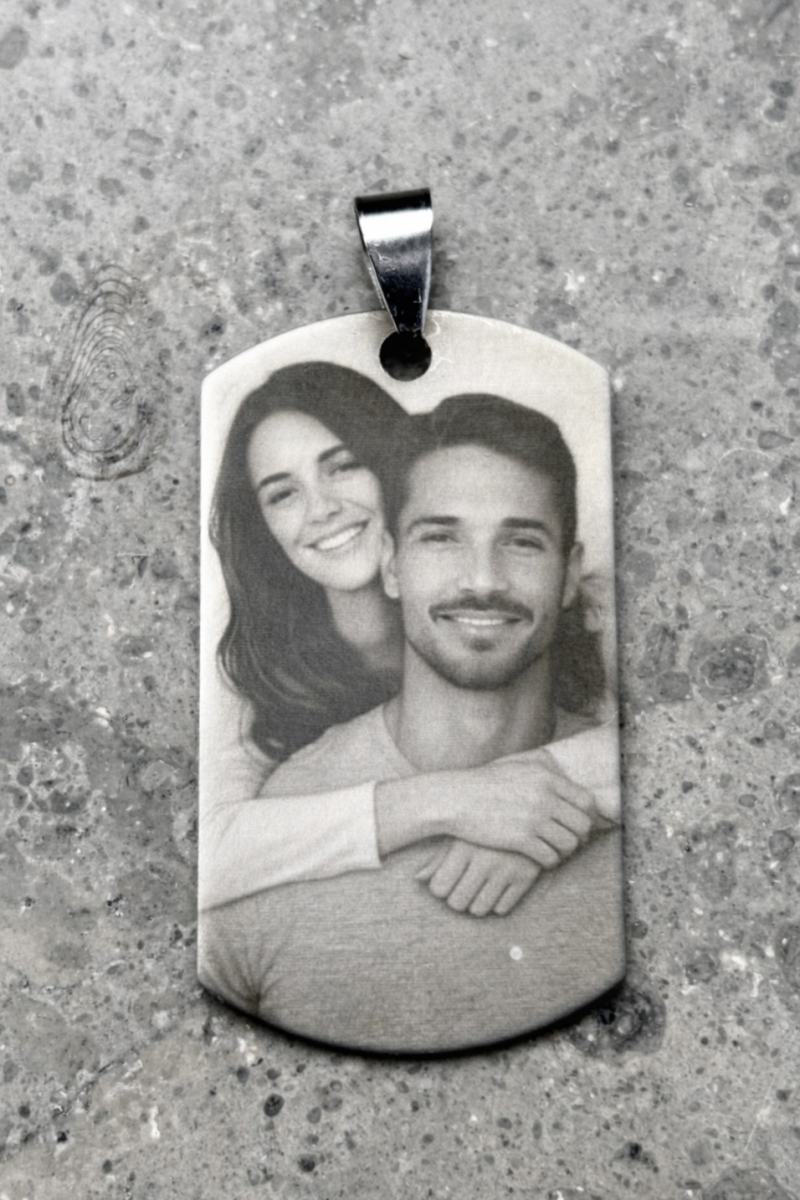 Dein persönlicher DogTag Foto-Anhänger aus Edelstahl mit Lasergravur